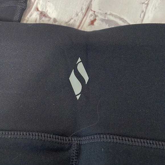 Skechers High Waisted 7/8 Leggings - Picture 7 of 8